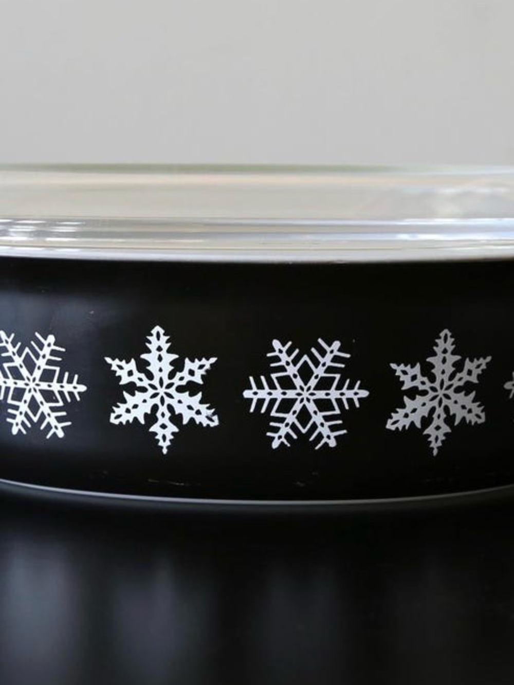 Pyrex Black Snowflake Glass Casserole Dish